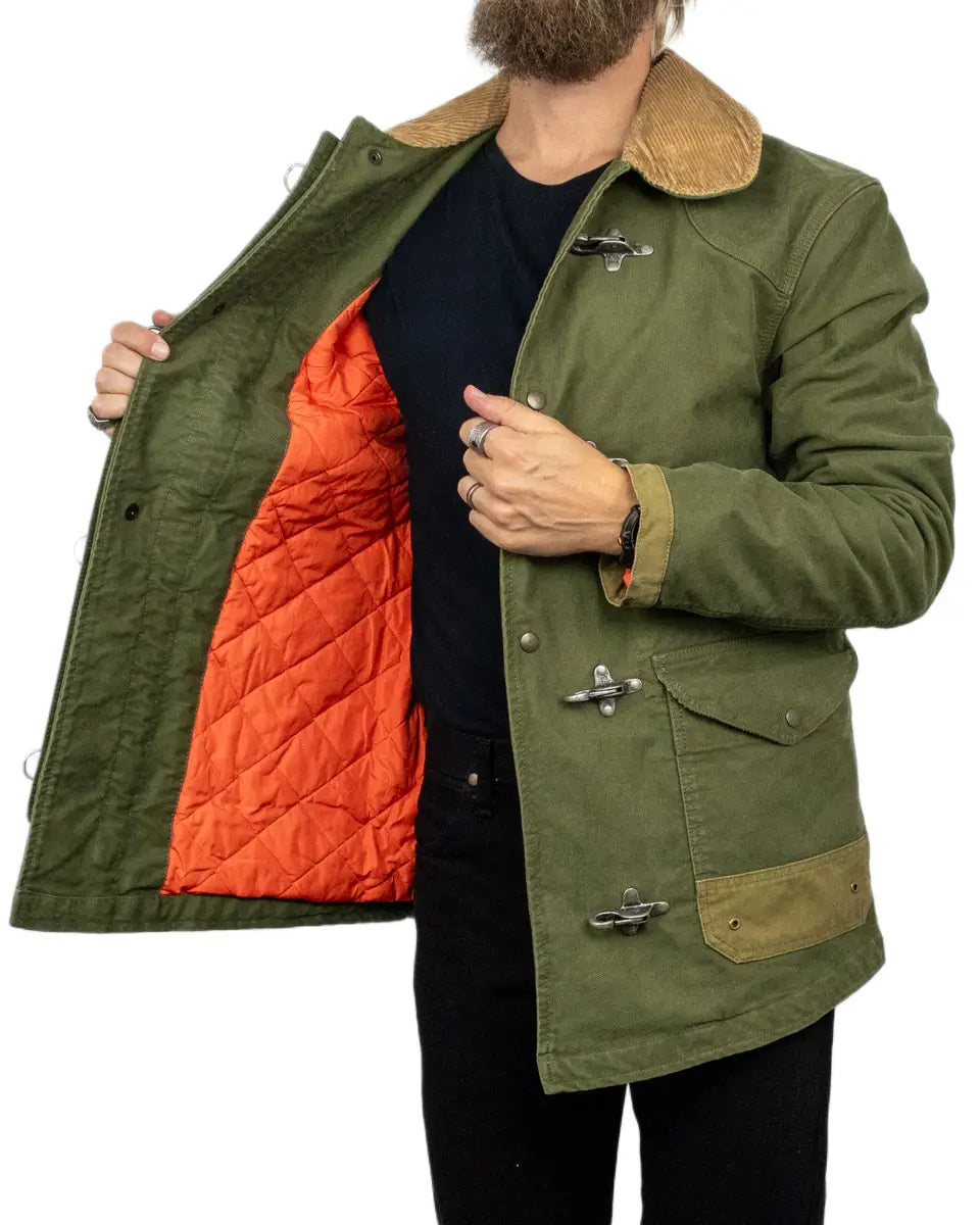 Chesapeake's Bedford Fireman jacka i grön jungle cloth, detalj