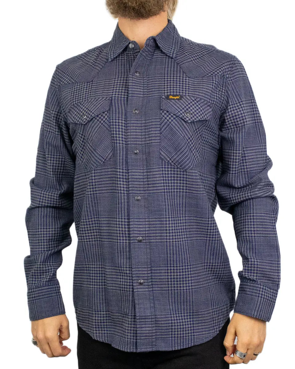 Wrangler Western Shirt i blå Heathered Indigo, framsida