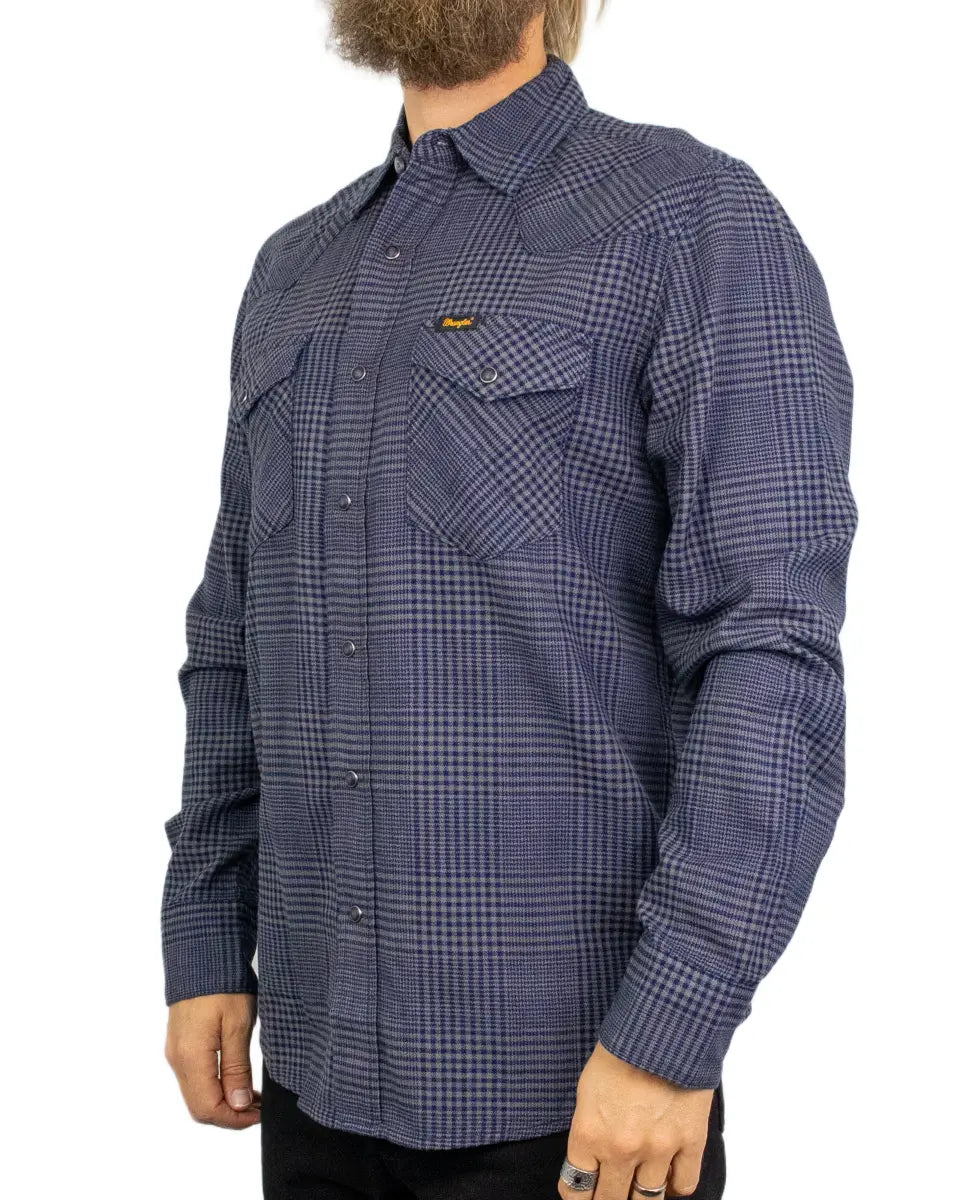 Wrangler Western Shirt i blå Heathered Indigo, framsida