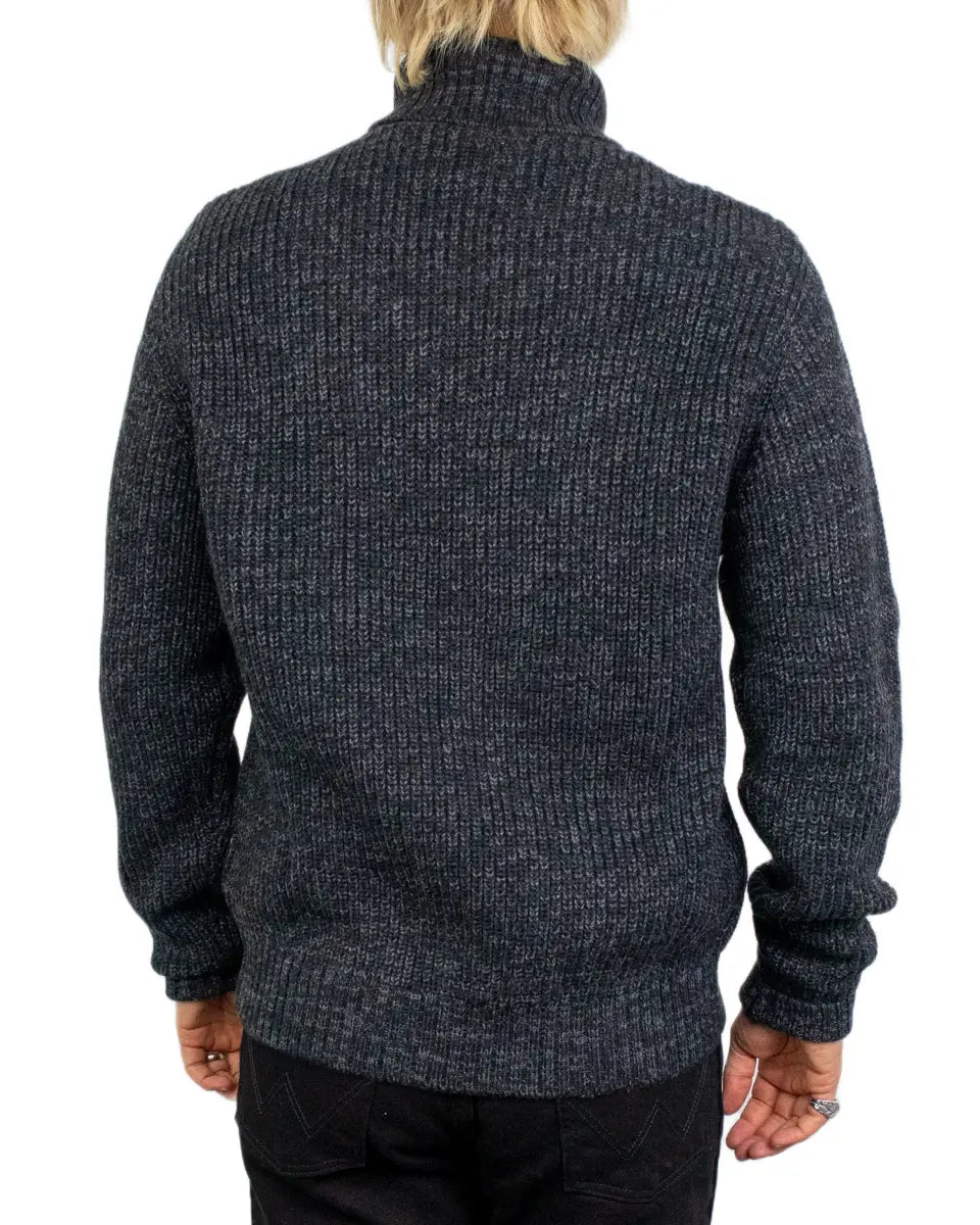 Lee Mock Neck Zip stickad tröja i svartgrått, baksida