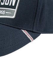 Stetson keps med Since 1865-märke, detalj på skärmens selvedgekant