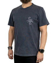 Nudie - T-Shirt - Roy Skorpion - Grå - jhstore.se