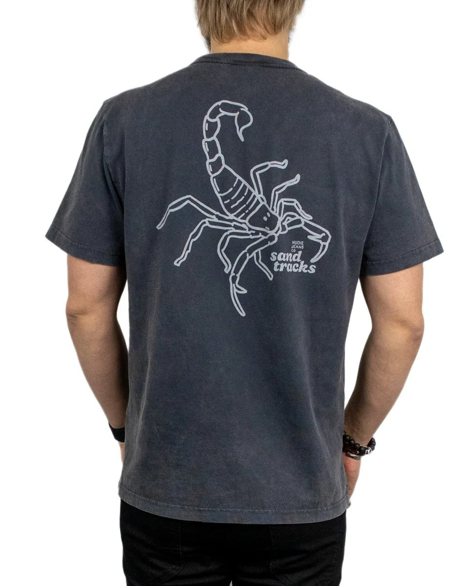 Nudie - T-Shirt - Roy Skorpion - Grå - jhstore.se