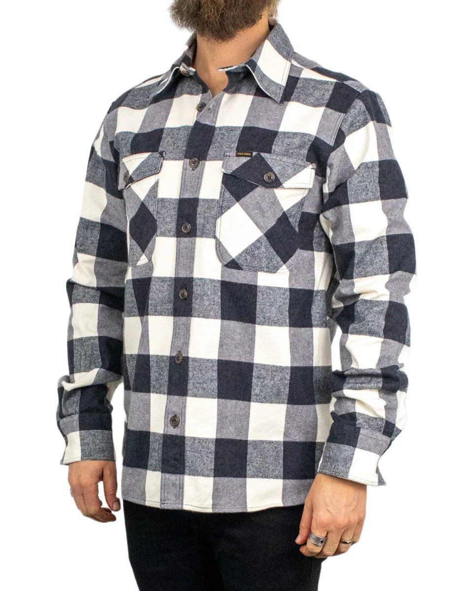 Pike Brothers - Flanellskjorta - 1943 CPO Buffalo - Vit - jhstore.se