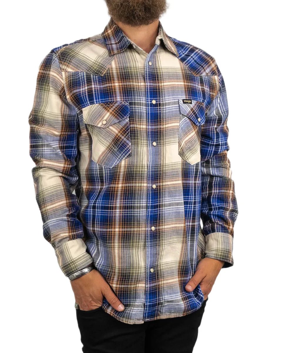 Wrangler - Rutig Skjorta med Tryckknappar - Blå/Beige - jhstore.se